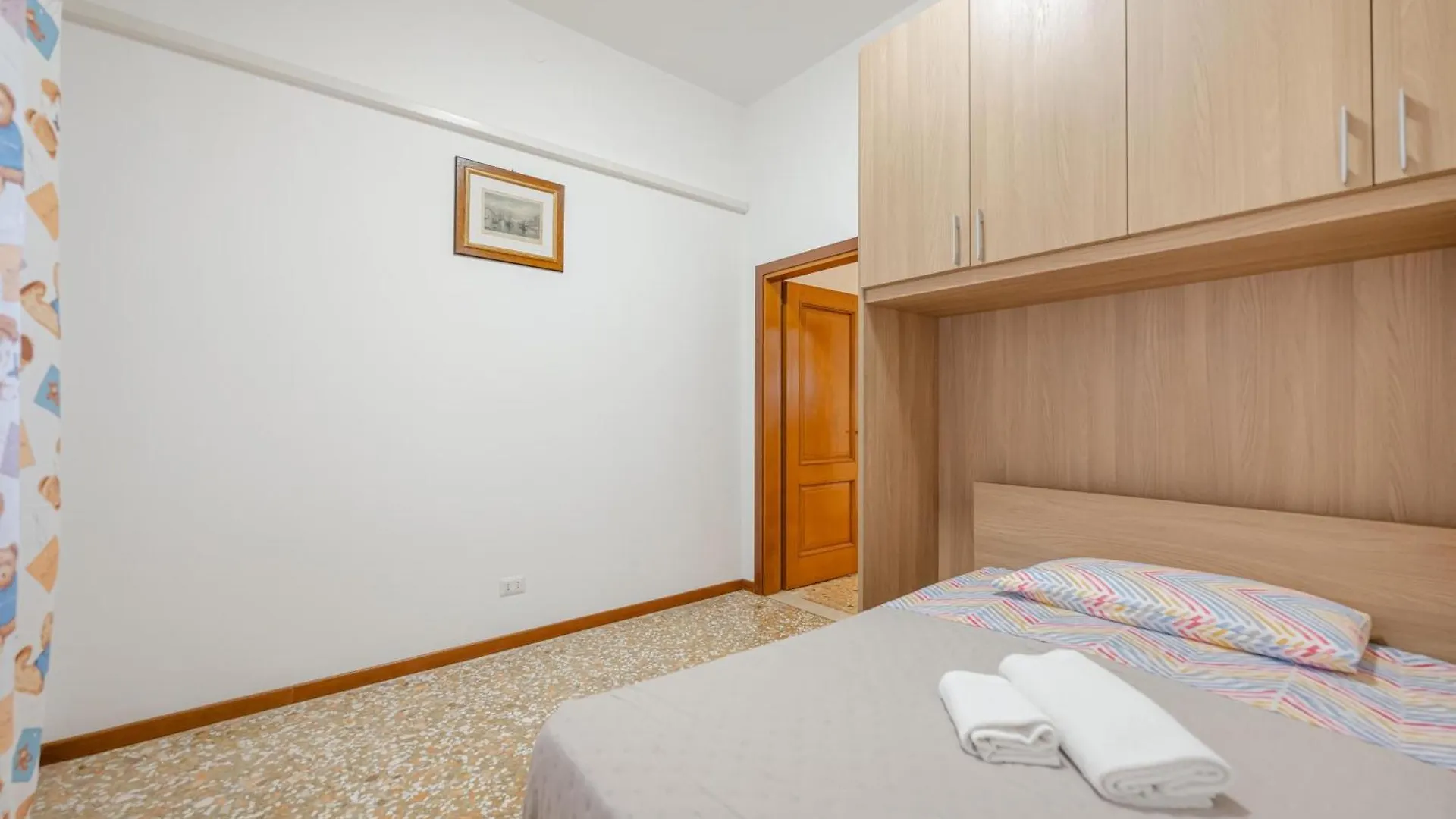 Tatiana Flat-10 Minutes From Venice Apartment