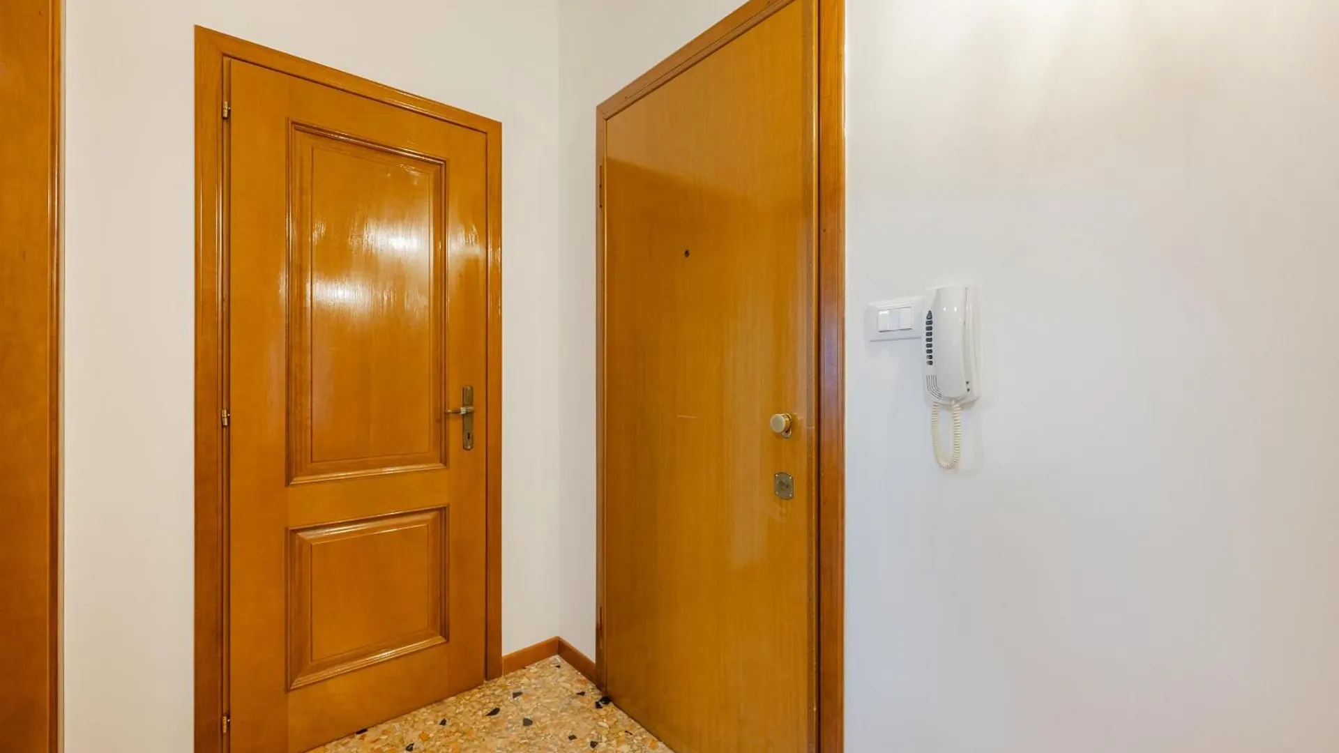 Tatiana Flat-10 Minutes From Venice Daire